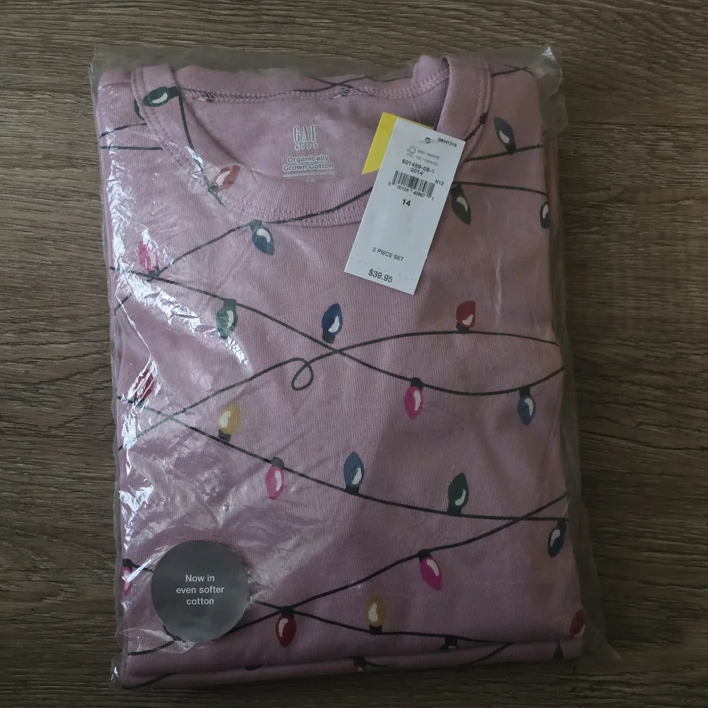 Girls Pink Holiday Light Print Pajama Set - Picture 3 of 6